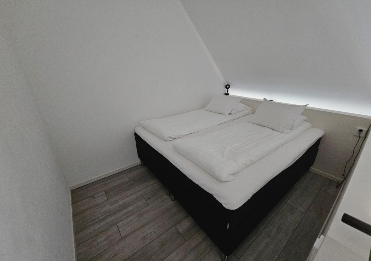 לנדסקרונה Geg Hotel מראה חיצוני תמונה